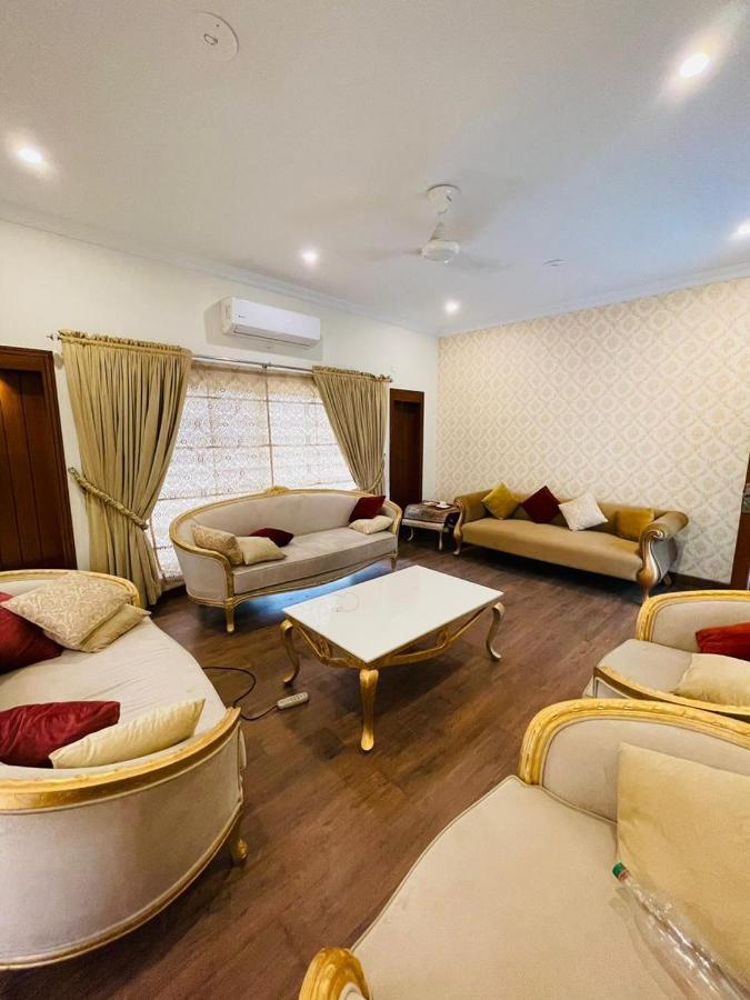 Ivy House Hotell Rawalpindi Exteriör bild