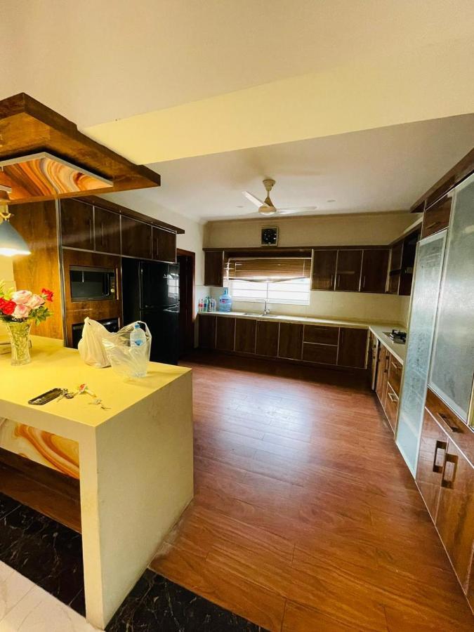 Ivy House Hotell Rawalpindi Exteriör bild