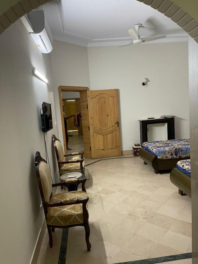 Ivy House Hotell Rawalpindi Exteriör bild