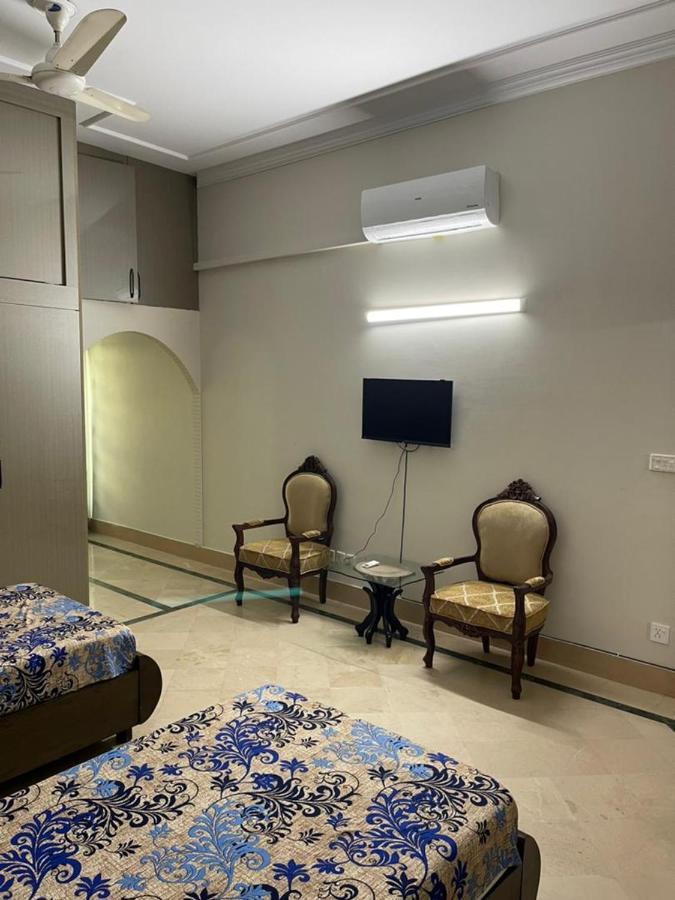 Ivy House Hotell Rawalpindi Exteriör bild