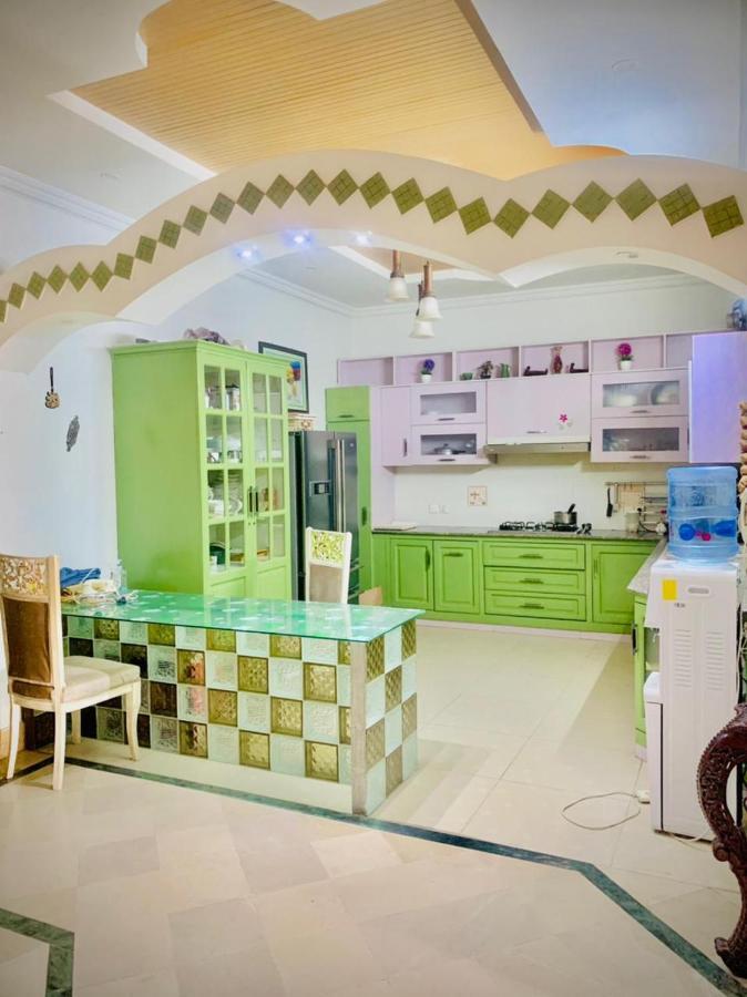 Ivy House Hotell Rawalpindi Exteriör bild